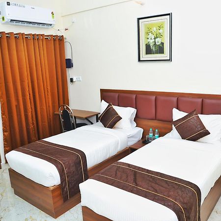 Bed and Breakfast Jn Residency Perungudi Chennai Exterior foto