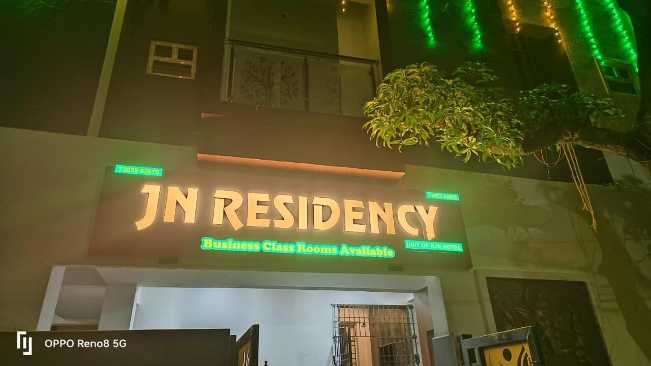 Bed and Breakfast Jn Residency Perungudi Chennai Exterior foto