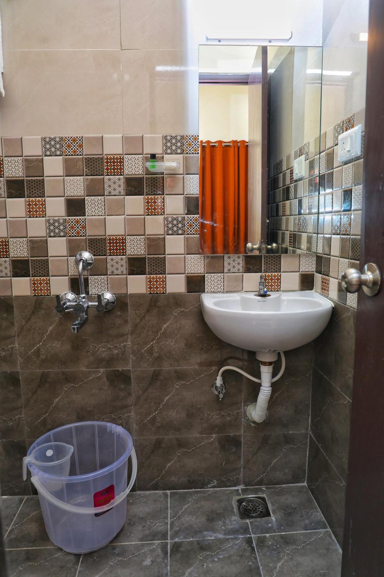 Bed and Breakfast Jn Residency Perungudi Chennai Exterior foto