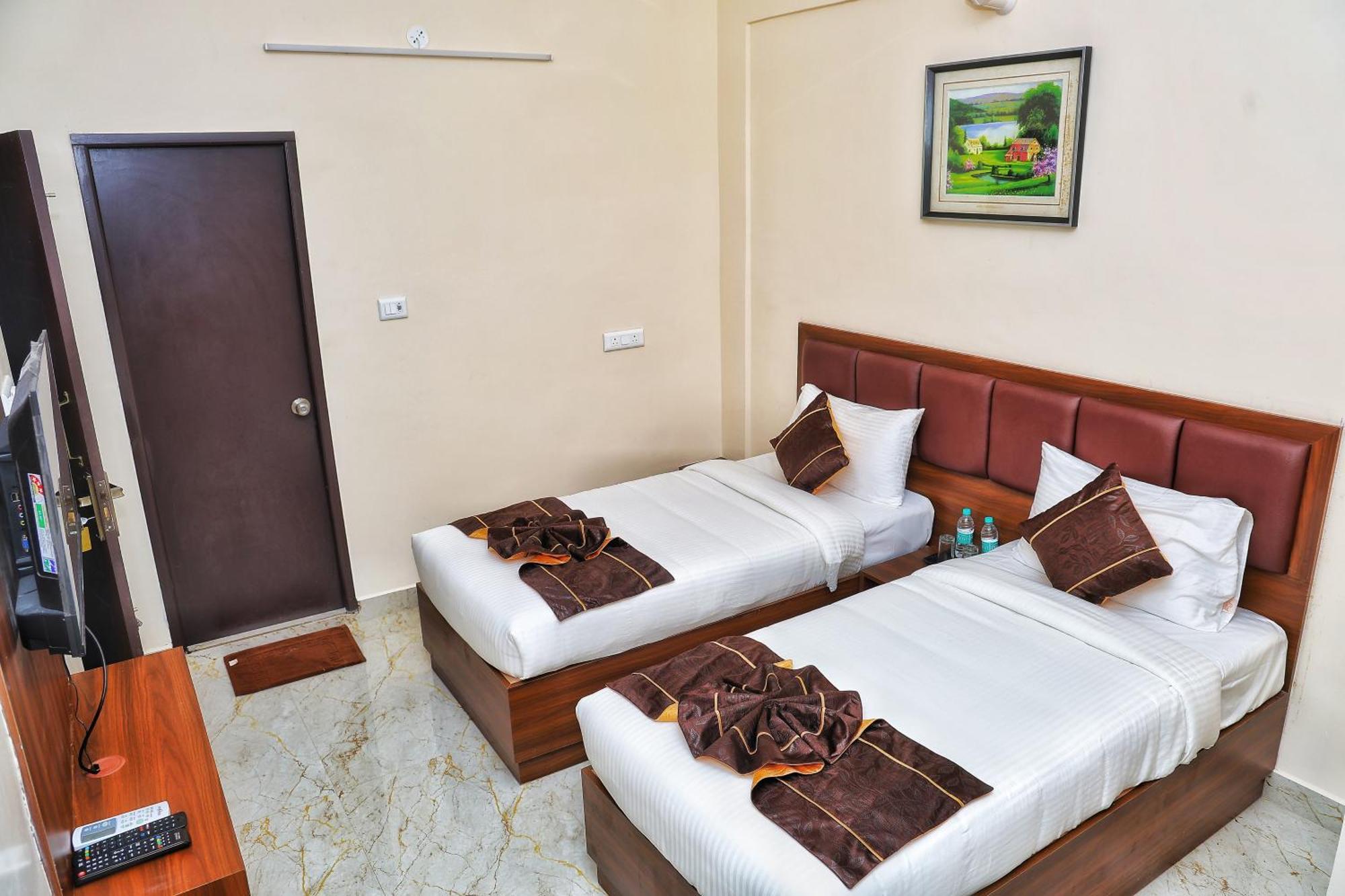 Bed and Breakfast Jn Residency Perungudi Chennai Exterior foto